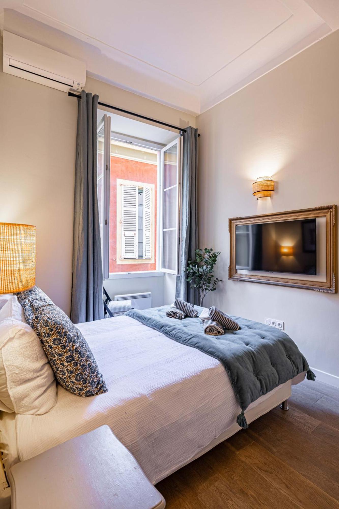 New!Chic Oasis Apt, Heart Of Nice, Family Friendly, Walking To The Beach! Extérieur photo